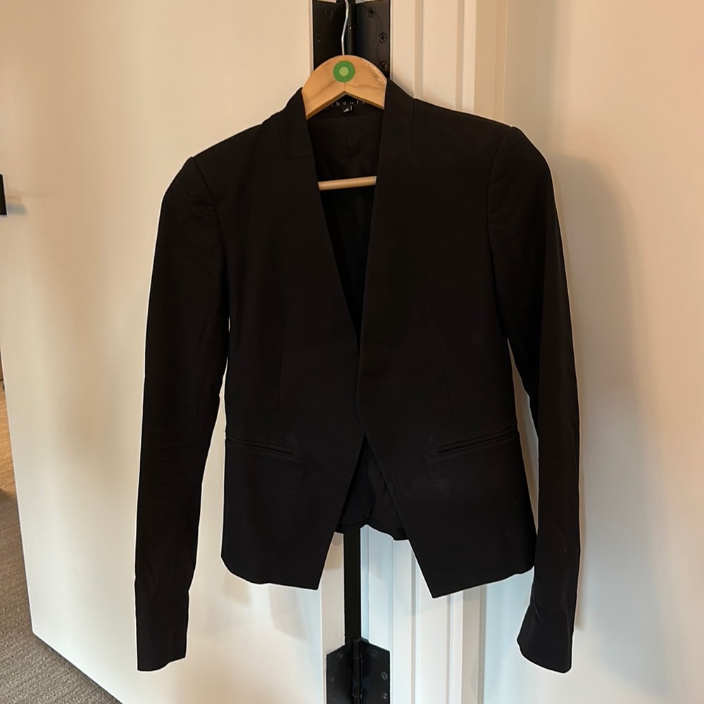 Theory lapel-less simple blazer